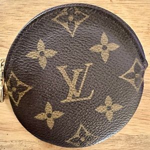 Louis Vuitton Monogram Round Coin Pouch Change Purse